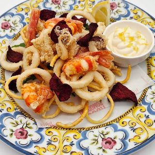 Frittura di calamari e gamberi