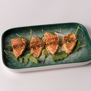 144. Tataki salmone - 4 pezzi