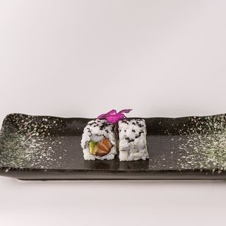 120. Sake avocado roll