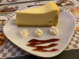 N. Y. Cheesecake ricoperta di topping ai frutti di bosco