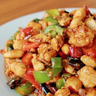 65a. Pollo con salsa thai