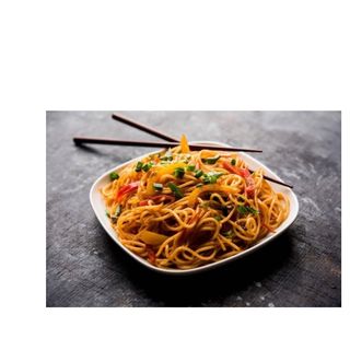 30. Spaghetti di riso con pollo e verdure