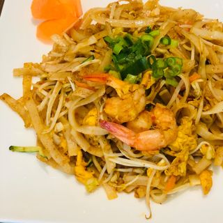 29. Spaghetti di riso con gamberi