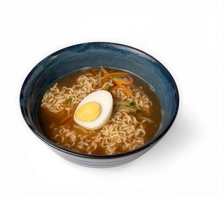 131. Ramen in brodo con verdure