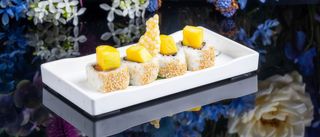 Uramaki Mango Sake - 4pz