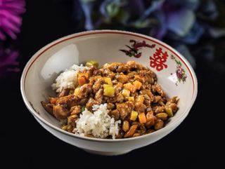 GAI FAN CON POLLO AL GONG BAO