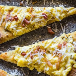 Pizza alla carbonara 