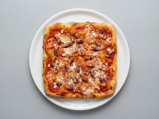 Pizza all'amatriciana 