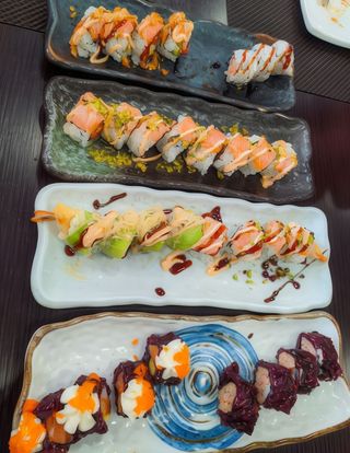 Spicy red tuna rolls