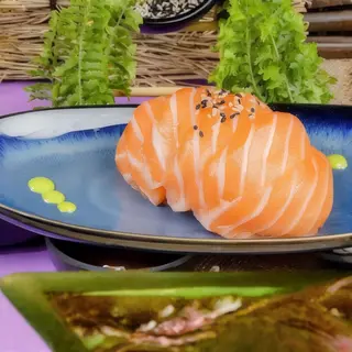 Chirashi al salmone