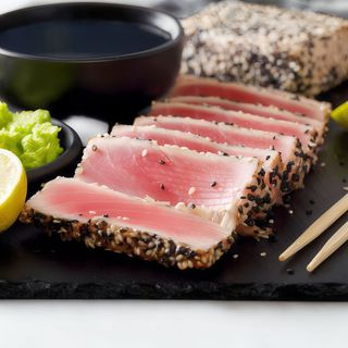 Tataki maguro "tonno scottato: