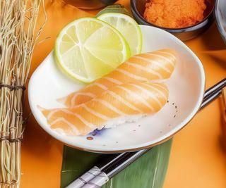 Nigiri sake "salmone"