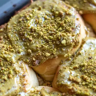 Cinnamon Roll al Pistacchio