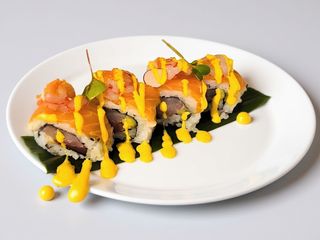 157. Uramaki Amaebi (4 Pezzi)