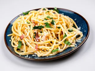 Spaghetti freschi cacio e pepe