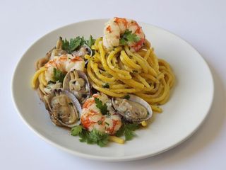 Tagliatella Vongole e Gamberi