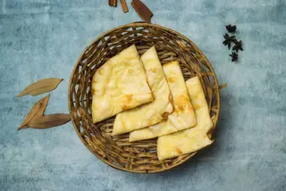 cheese naan