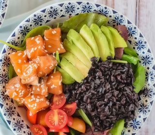 167 Chirashi poke nero