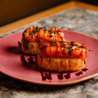 CRISPY RICE SALMON 2PZ