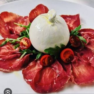 Burrata con bresaola