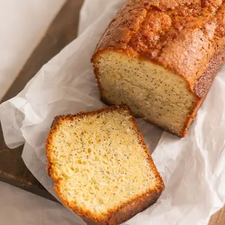 Plumcake al limone e semi di papavero