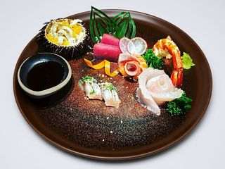 1157. Sashimi misto - 12 pezzi