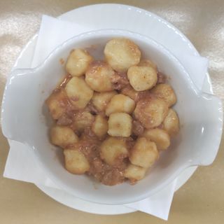Gnocchi di patate al ragù di culatello con panna