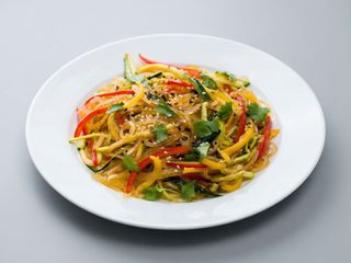 Spaghetti di soia con vedure