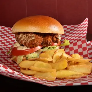 Fried chicken burger + patatine fritte