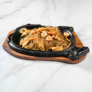 34- Spaghetti di soia con frutti di mare alla piastra