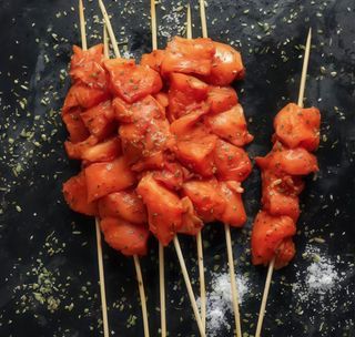 226. Spiedini di pollo piccante - 4 pz