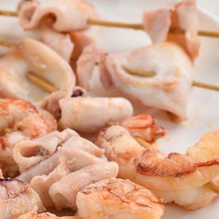 Spiedini di pesce misto alla griglia