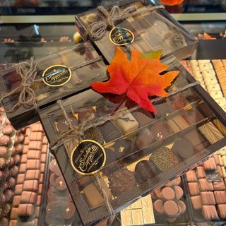 Scatola Cioccolatini Nudi 350 gr. (GRANDE)