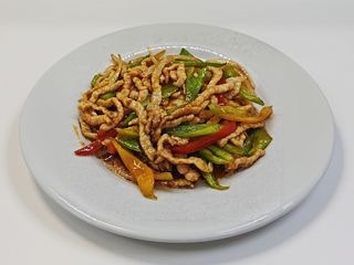 420. Maiale con peperoncino fresco 尖椒猪肉