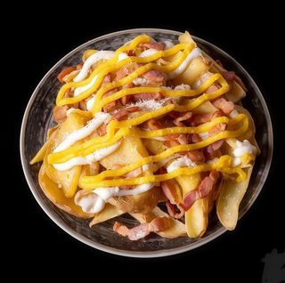 Patatine carbocream e guanciale