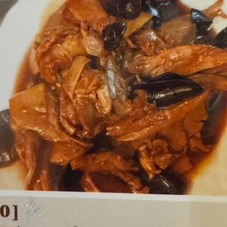 50. Anatra con funghi e bambù