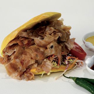 Panino solo kebab con salse