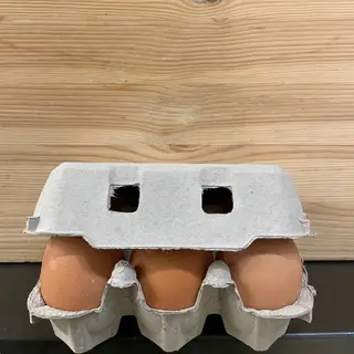 Uova nostrane da allevamento a terra 6 pz