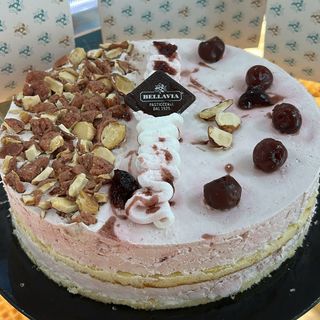 Torta Amarenotto