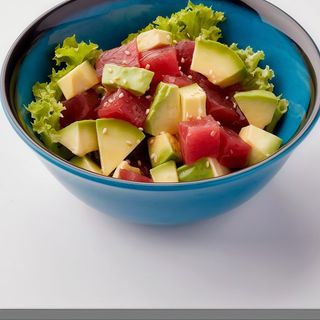 Insalata Maguro Avocado