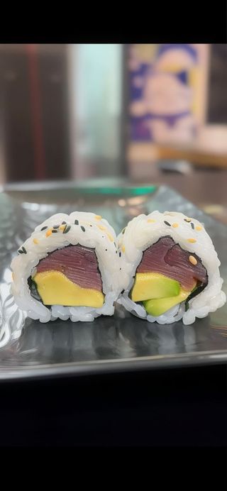 30 Uramaki tonno e avocado - 8 pezzi