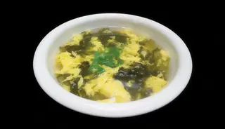 10 Zuppa di alghe e uovo 