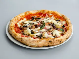 Pizza capricciosa bufala