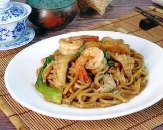 Spaghetti Saltati con Frutti di Mare