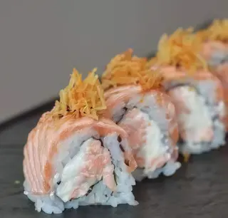 Uramaki Flame Roll
