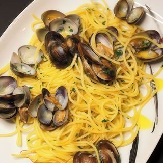 spaghetti alle vongole veraci e lupini