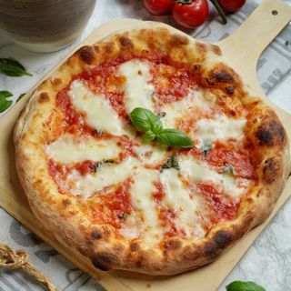 Pizza rossa Margherita