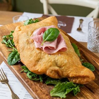 CALZONE FRITTO