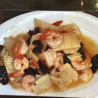 Gamberi con funghi bambù 