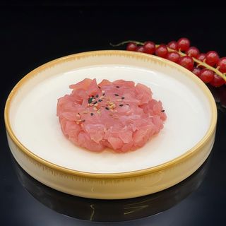 110. Tartar tonno